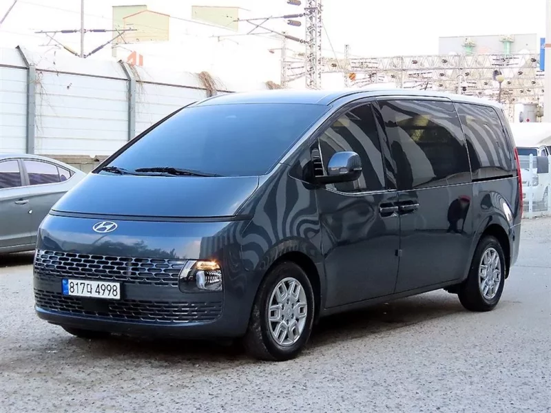 Hyundai Staria