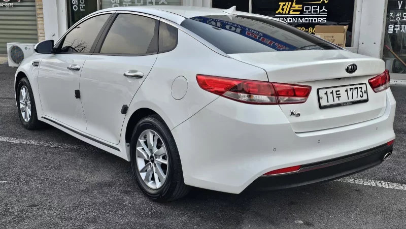 Kia K5