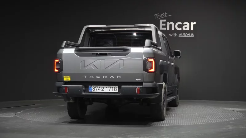 Kia Tasman