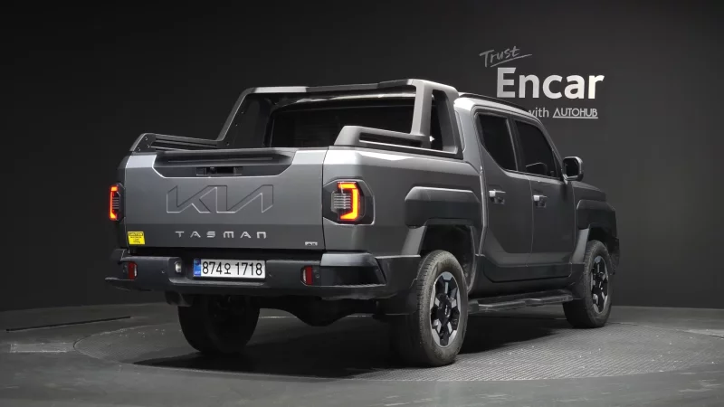 Kia Tasman