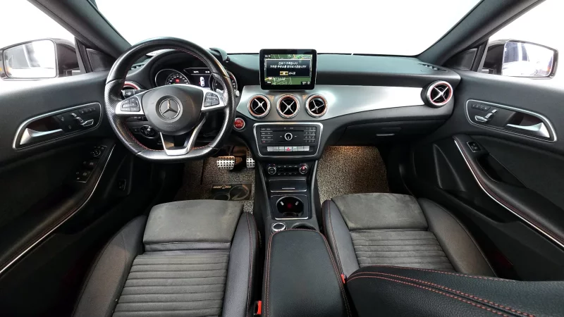 Mercedes-Benz CLA-Class