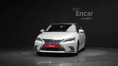Lexus CT200h
