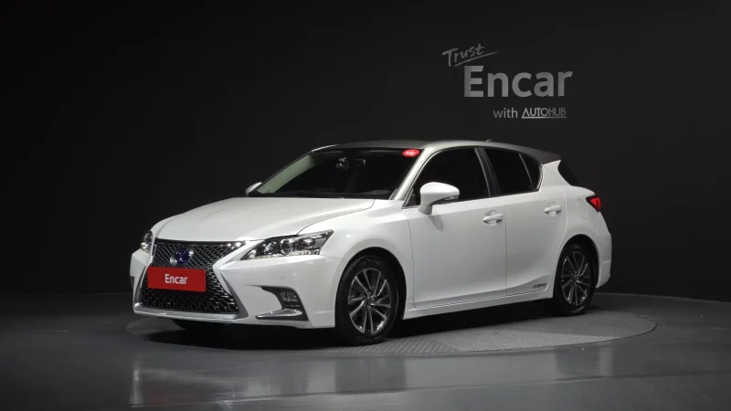 Lexus CT200h