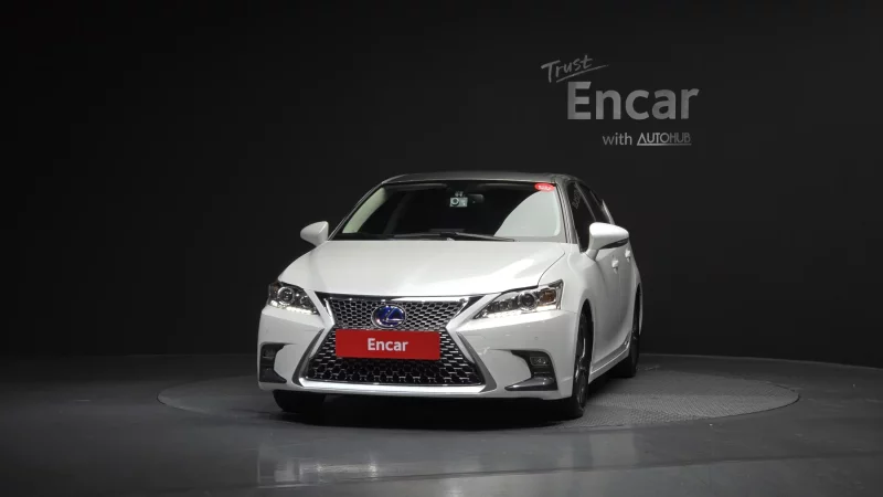 Lexus CT200h