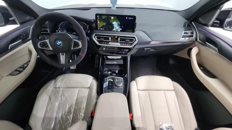 BMW iX3