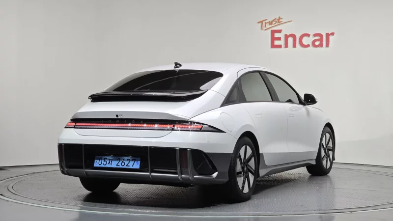 Hyundai Ioniq 6