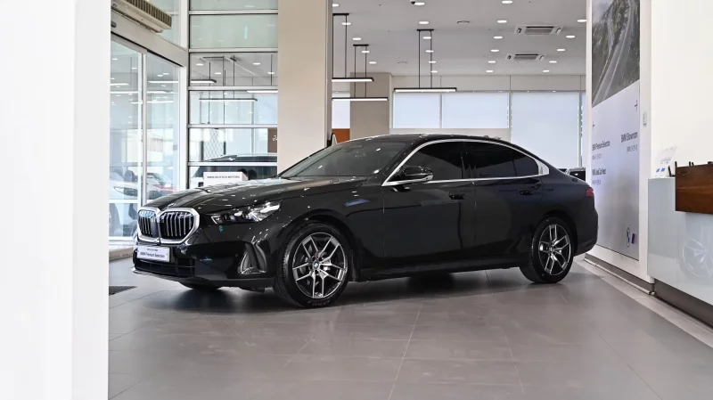 BMW 5-Series