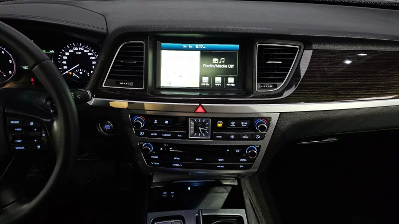 Genesis G80