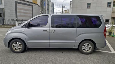 Hyundai Starex