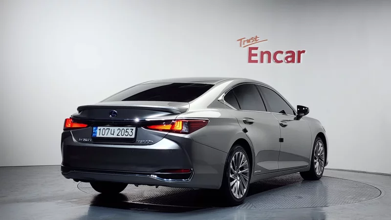 Lexus ES300h