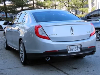 Lincoln MKS