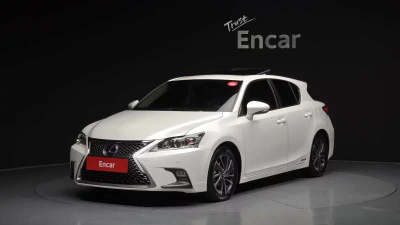 Lexus CT200h