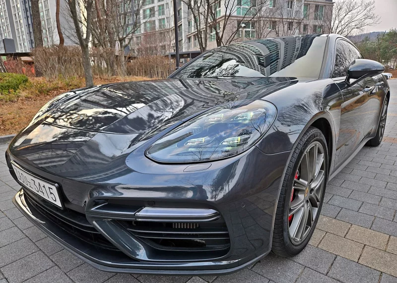 Porsche PANAMERA