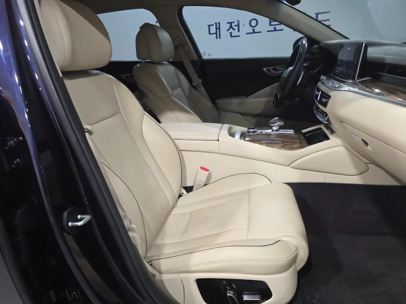 Kia K9