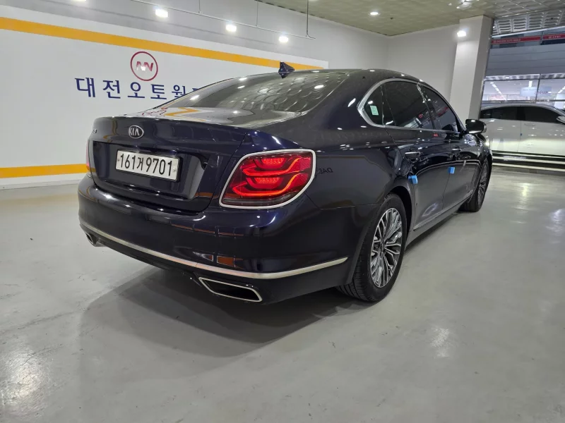 Kia K9