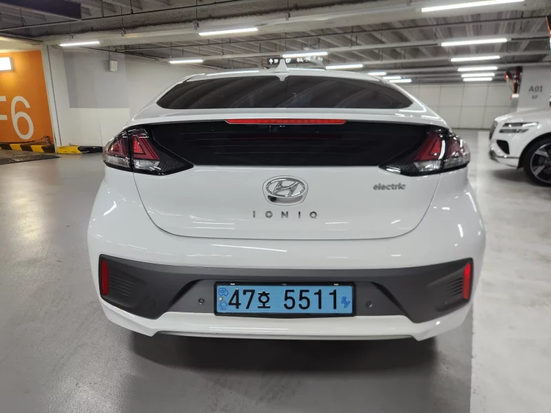 Hyundai Ioniq
