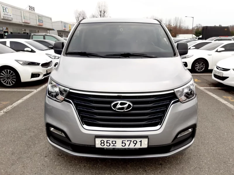 Hyundai Starex