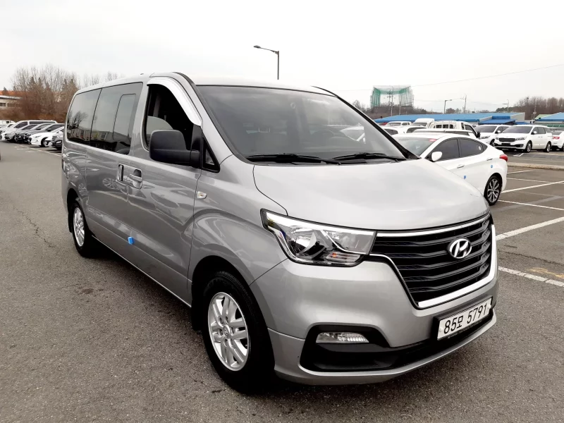 Hyundai Starex
