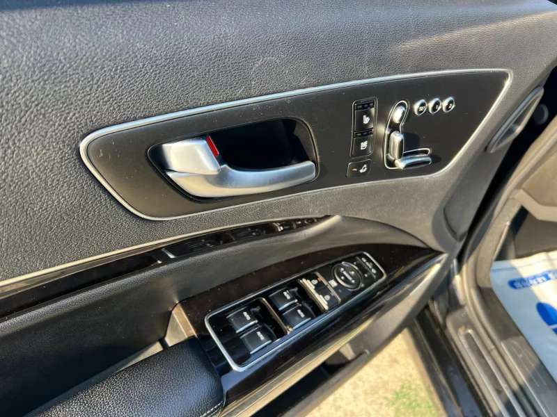 Kia K9
