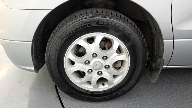 Hyundai Starex
