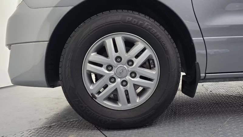 Hyundai Starex