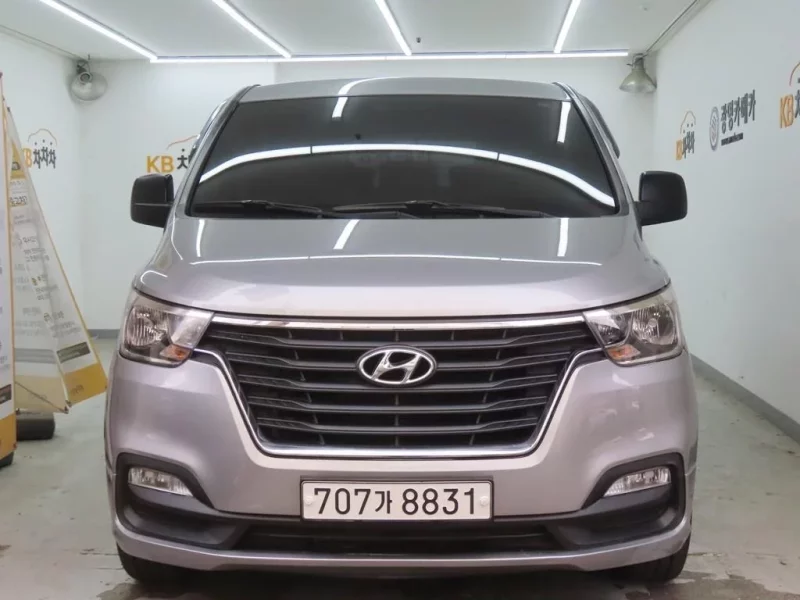 Hyundai Starex