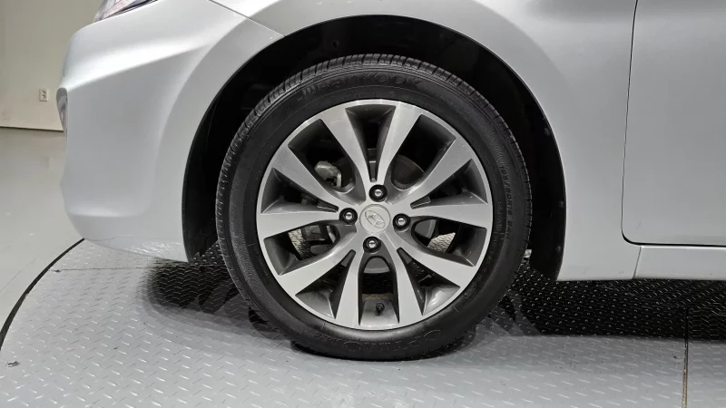 Hyundai Accent