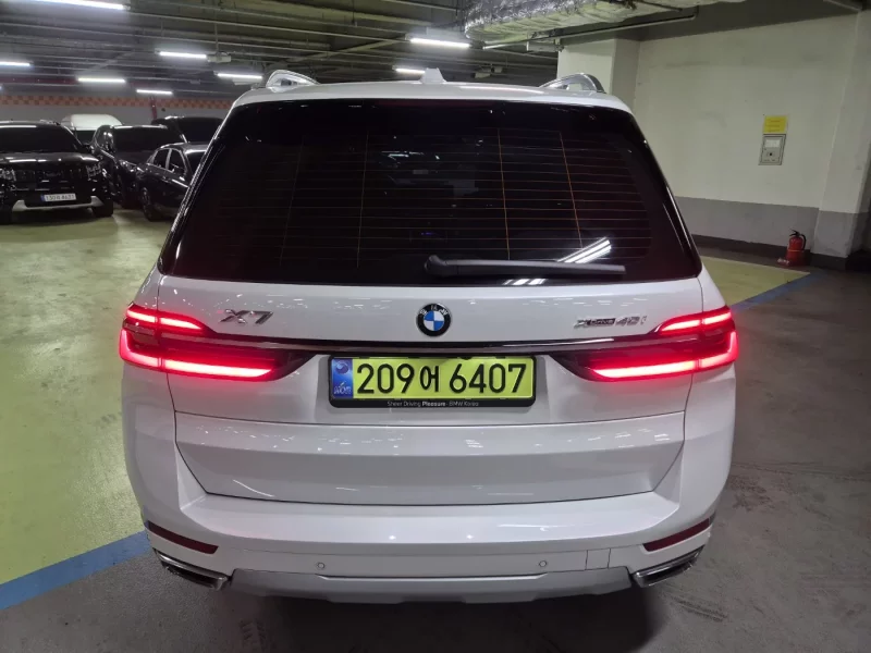 BMW X7