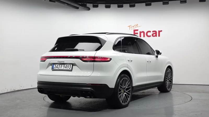 Porsche CAYENNE