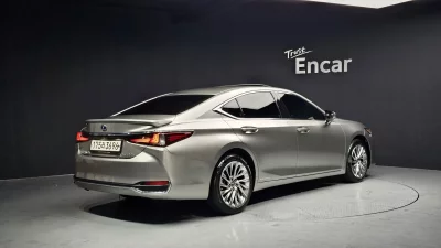 Lexus ES300h