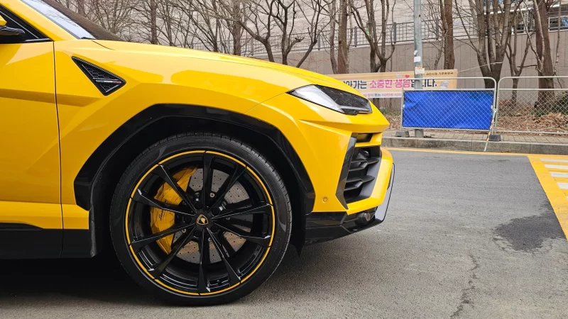 Lamborghini URUS