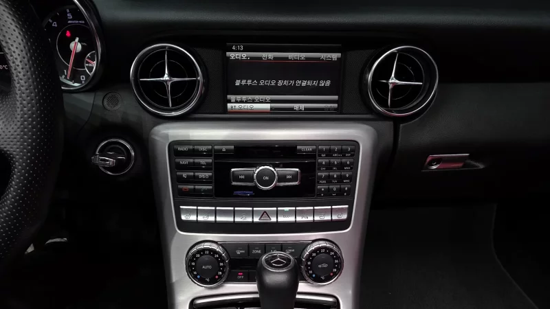 Mercedes-Benz SLK-Class