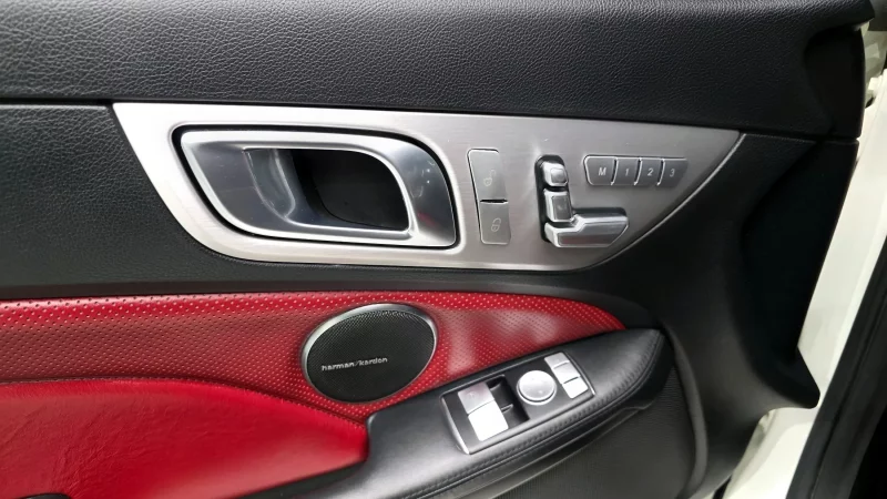 Mercedes-Benz SLK-Class