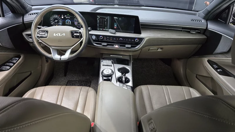Kia K8