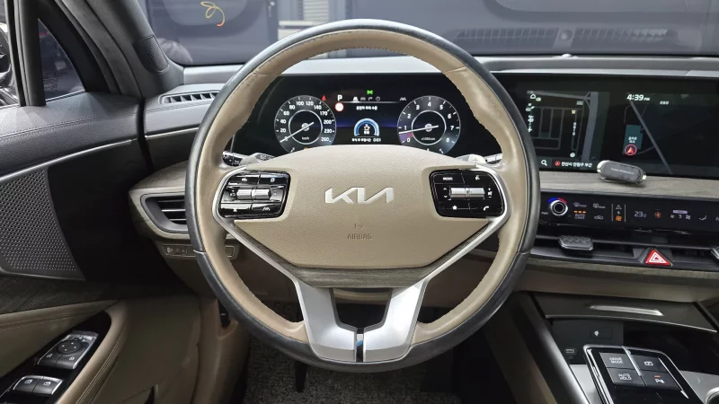 Kia K8