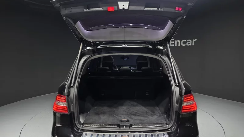 Mercedes-Benz M-class