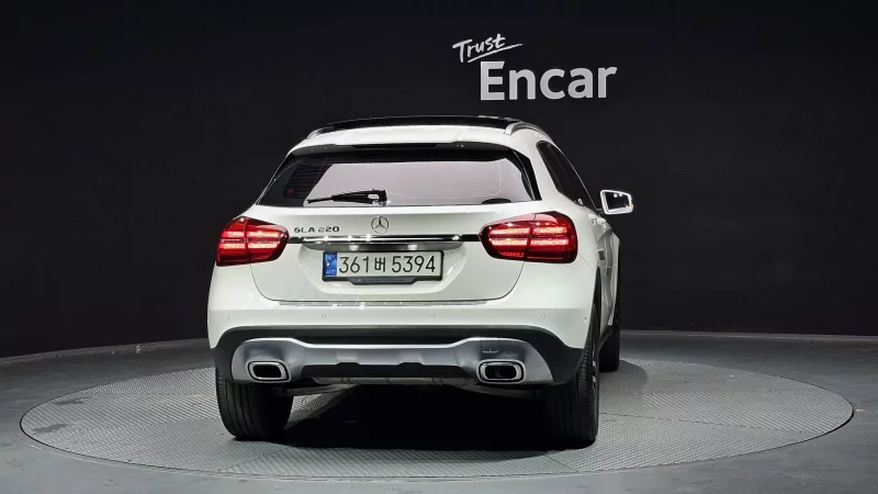 Mercedes-Benz GLA-Class