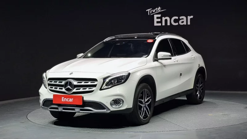 Mercedes-Benz GLA-Class