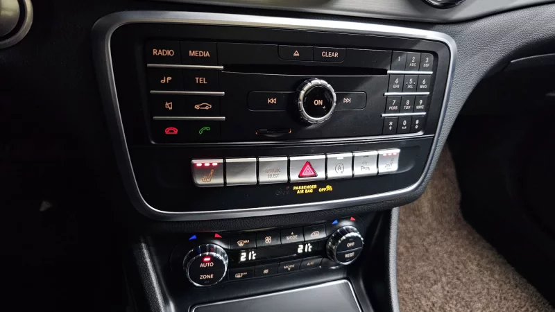 Mercedes-Benz GLA-Class