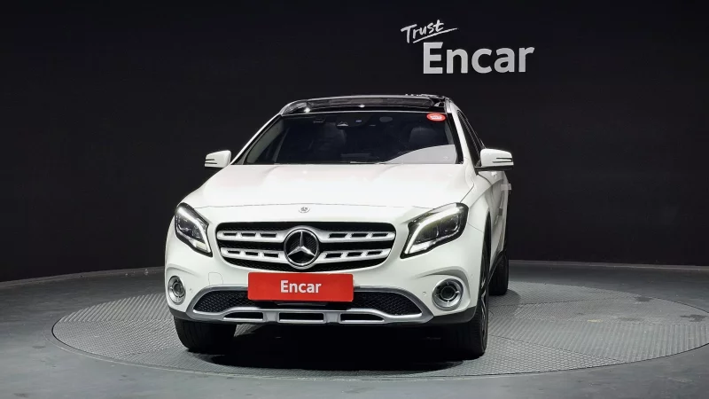 Mercedes-Benz GLA-Class