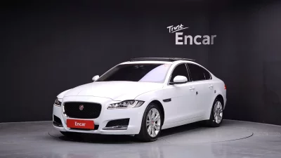 Jaguar XF