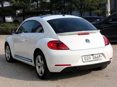 Volkswagen BEETLE
