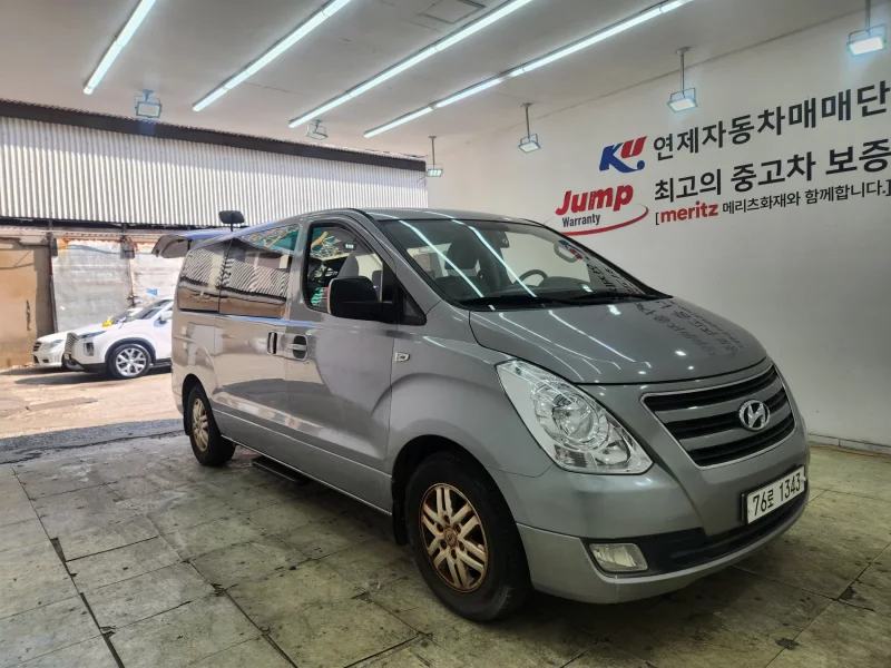 Hyundai Starex