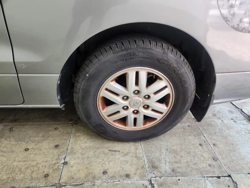 Hyundai Starex