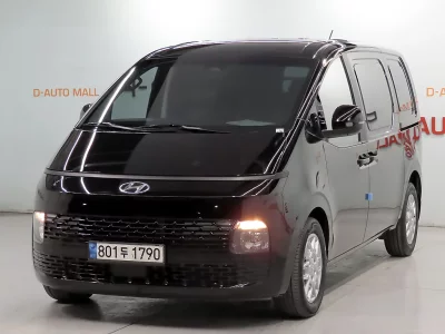 Hyundai Staria