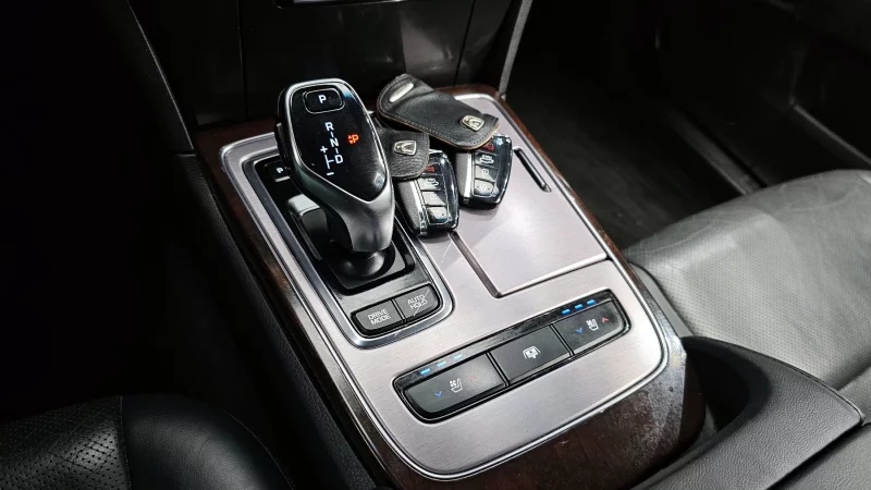 Hyundai Equus