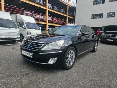 Hyundai Equus