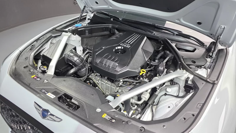 Genesis G70