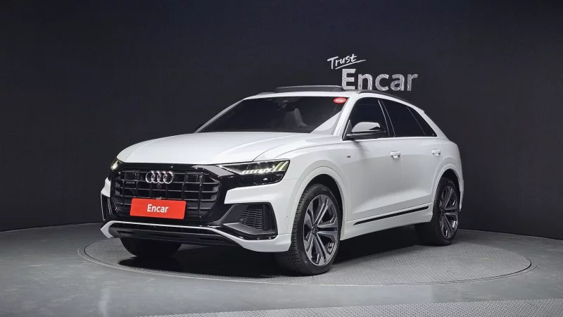 Audi Q8