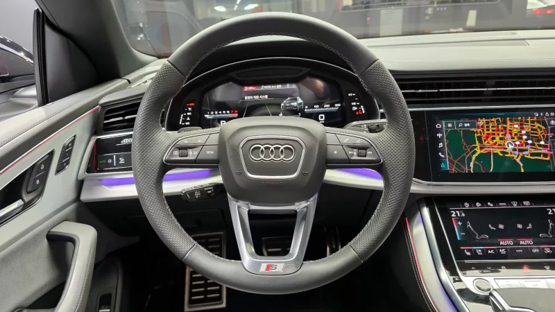 Audi Q8